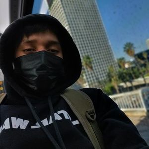 Meet your Posher, Edyson